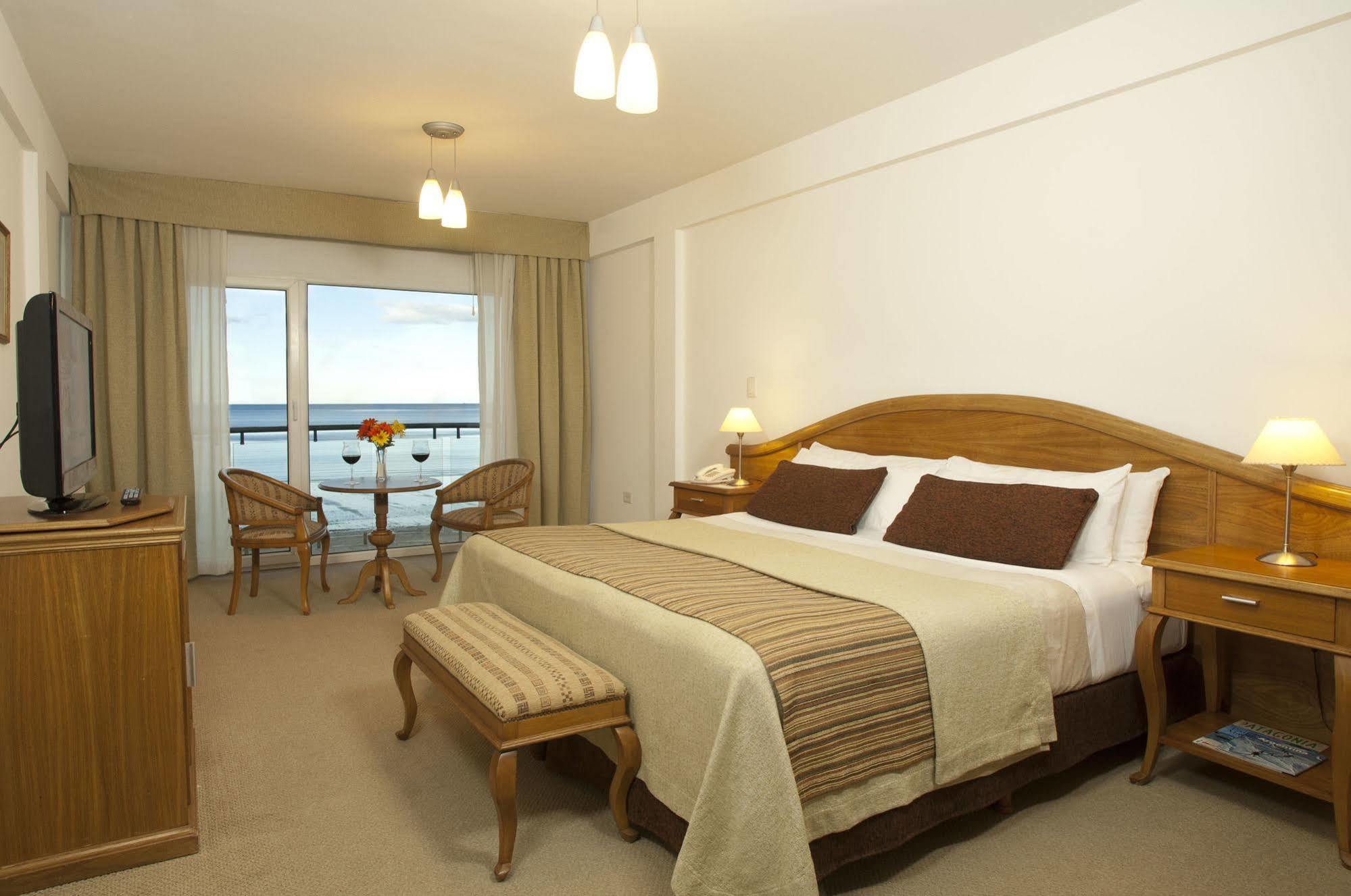 Hotel Piren Puerto Madryn Exterior foto